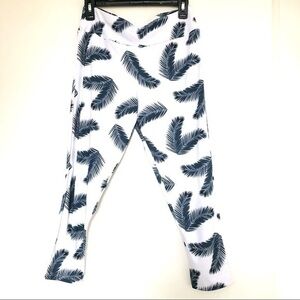 NWOT SHEIN  High Waisted White Tropical Print Active Leggings-Large